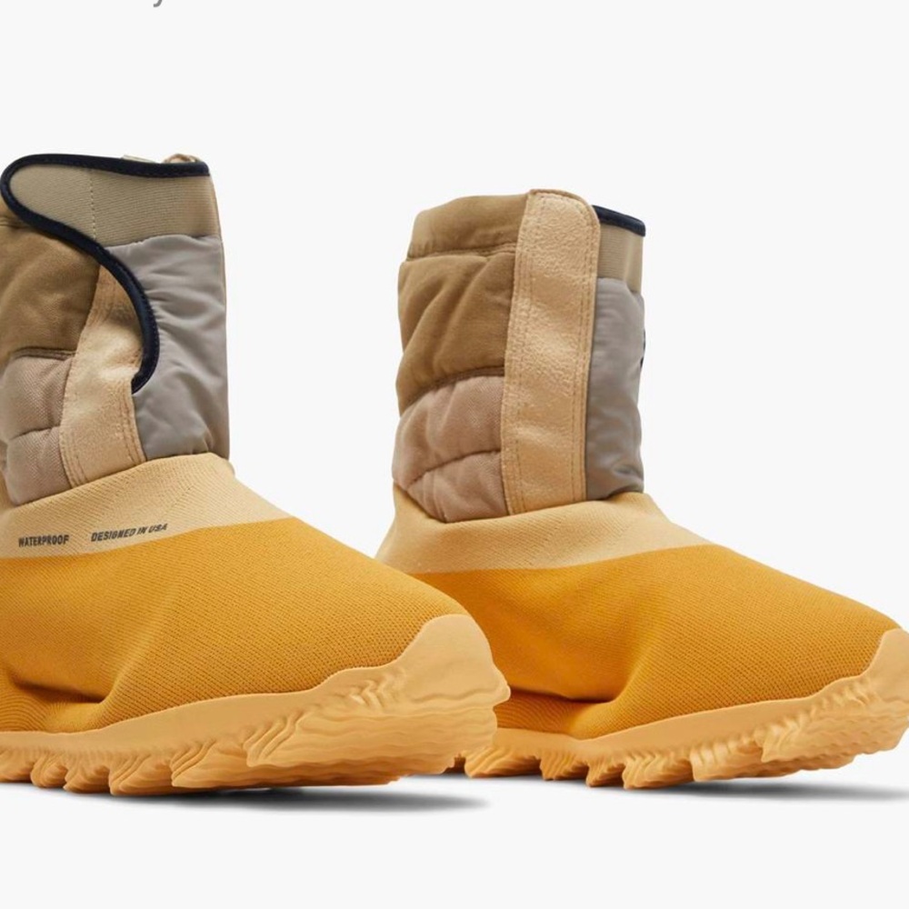 Adidas Yeezy Knit RNR Boot Sulfur